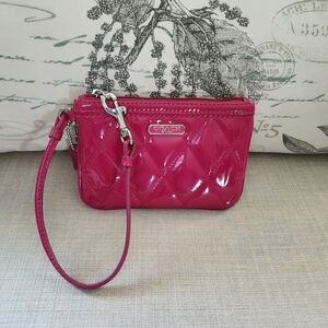 Coach poppy patent leather quilted wristlet